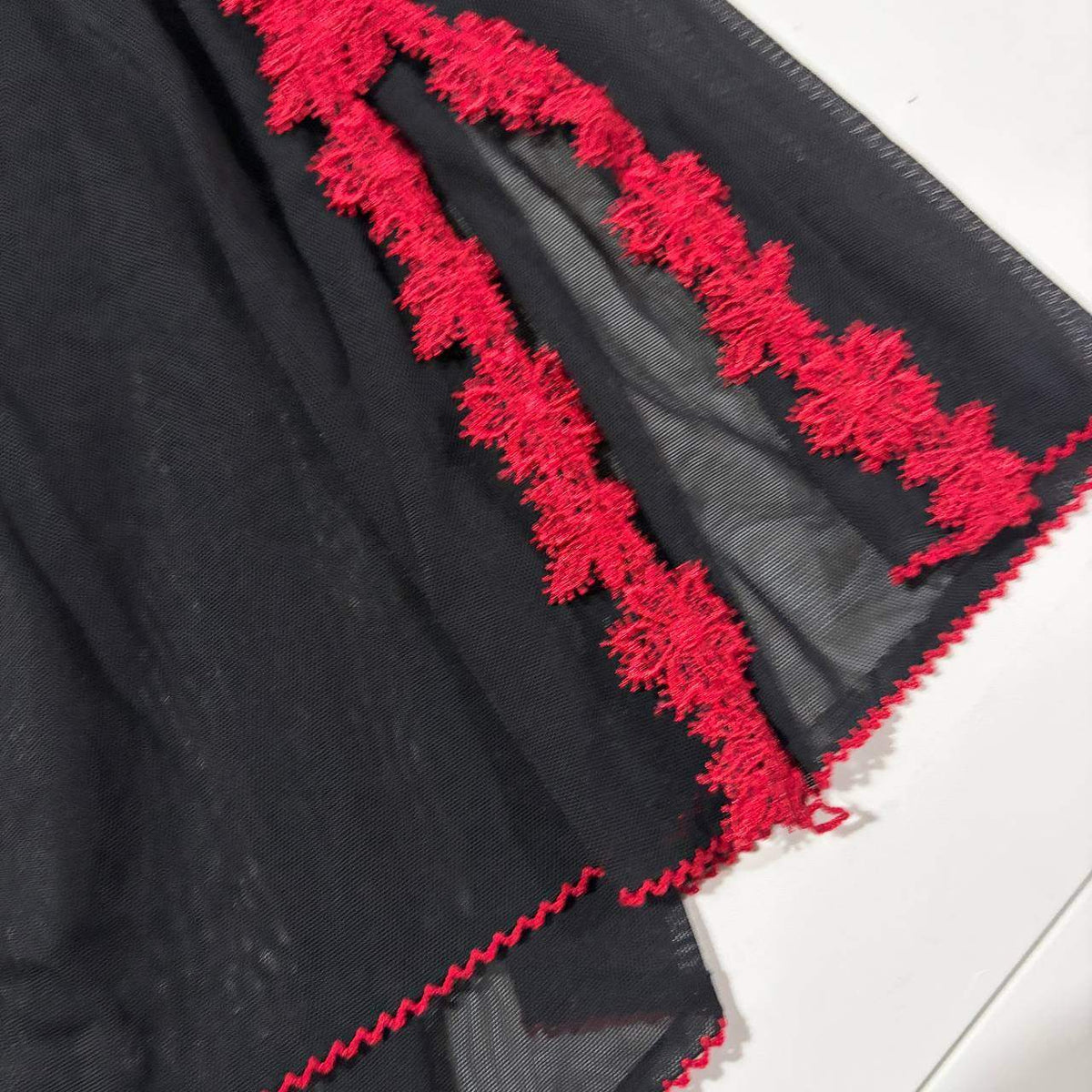delicates large red and black goth emo lace babydoll top vintage y2k 2000s