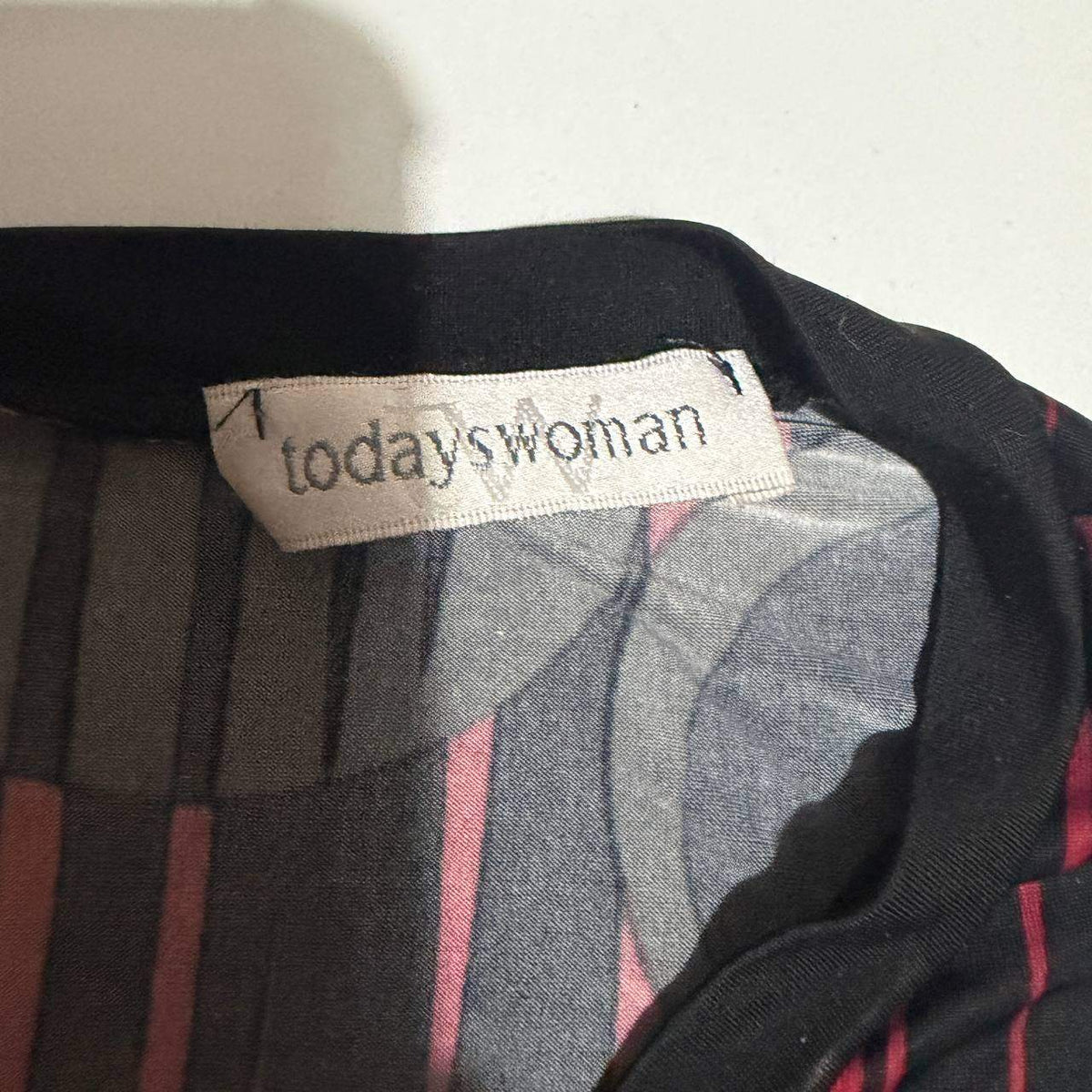 size 10 vintage belt top 2000s y2k todays women