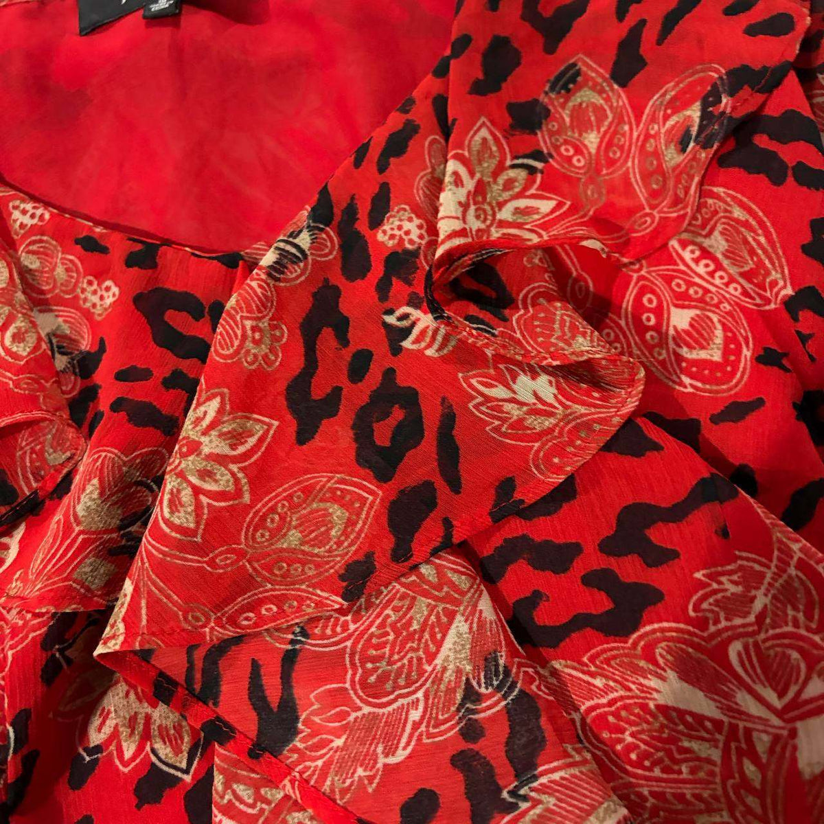 jones wear size 10 leopard print red top vintage 2000s y2k