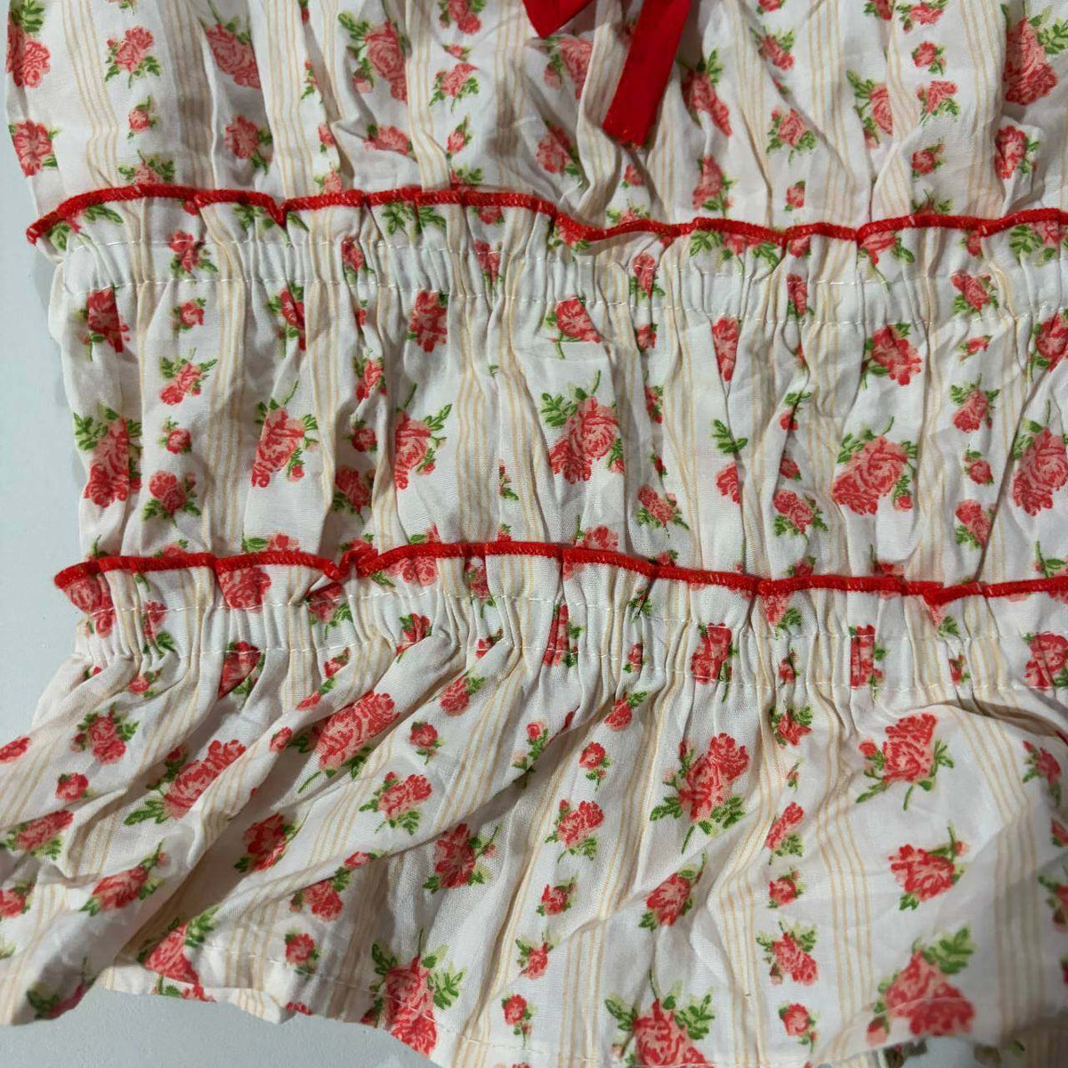 BNWT coquette vintage strawberry style top sim & sam small