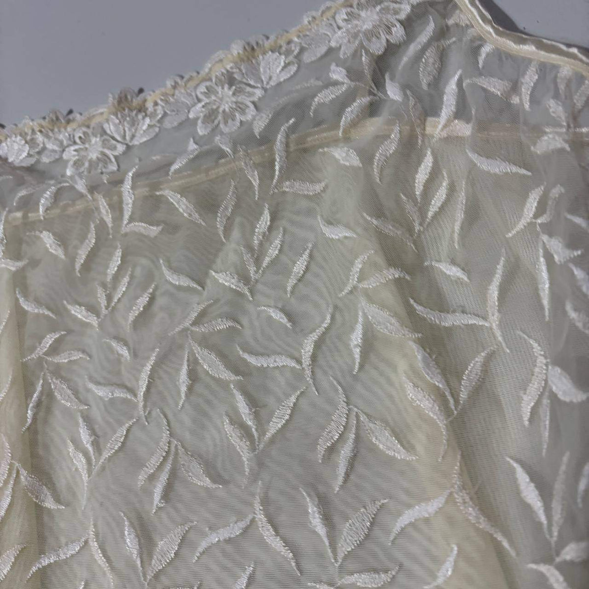 true vintage floral cream cami top estimate medium y2k