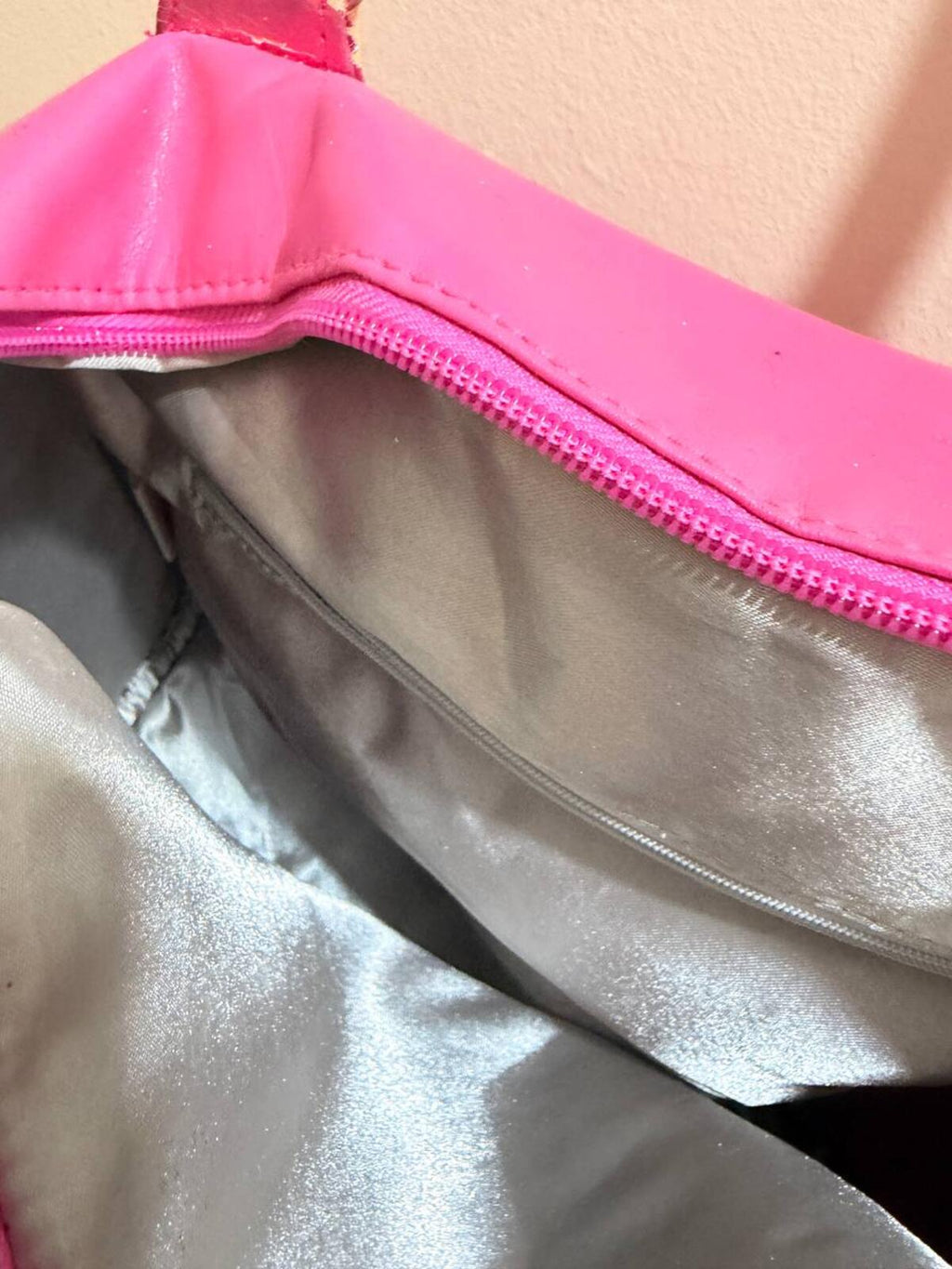 RARE vintage shake it up disney pink handbag - 2000s nostalgia y2k